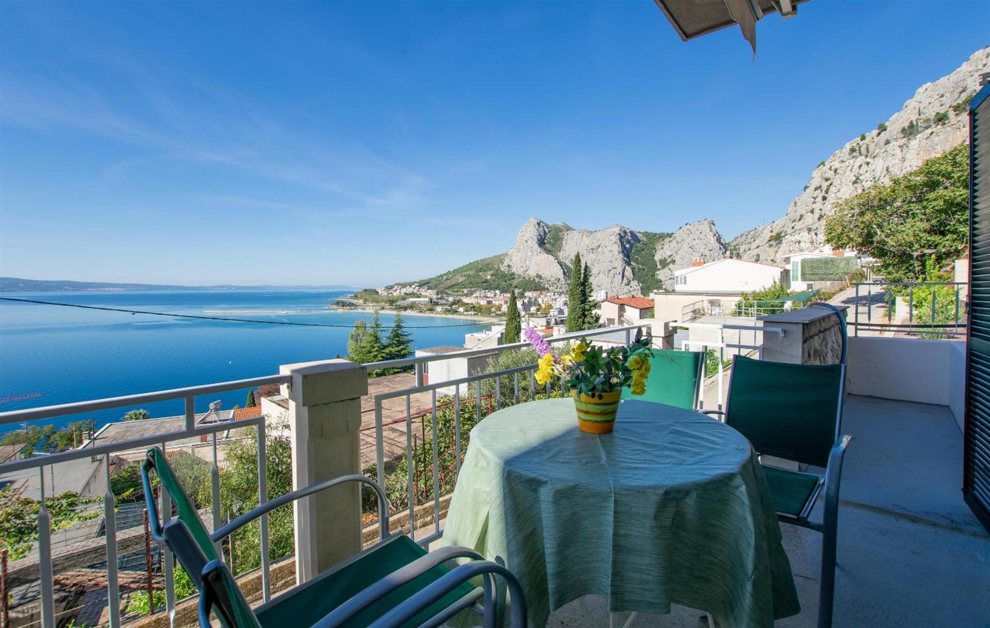 Apartment Iva Omiš Exterior foto